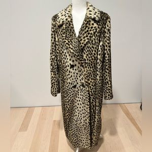 House of Harlow x Revolve leopard coat.  New with tags.  Size XL.